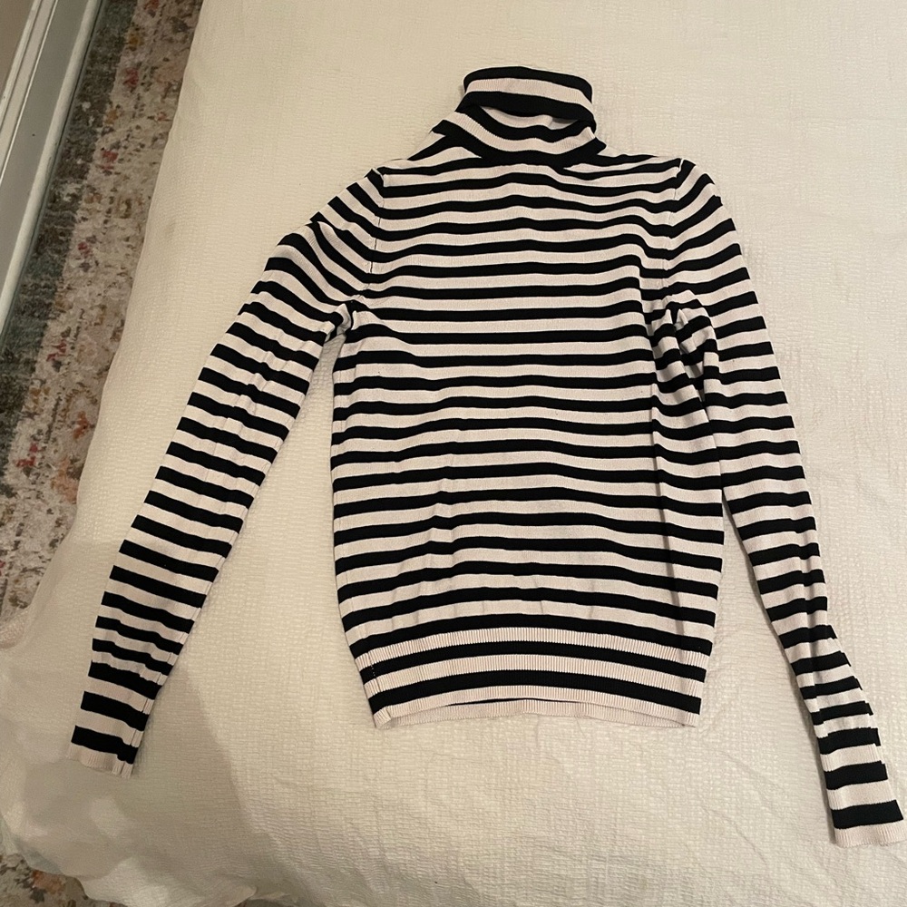 H&M Striped Black and White Turtleneck Sweater
